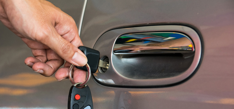 Car door lock repair in Lancaster